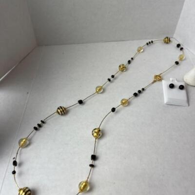 K694 Black And Gold Artisan Glass Beaded Necklace and Earring Set 