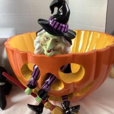 G - 853. Wacky Witch Lot 