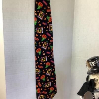 G - 853. Wacky Witch Lot 