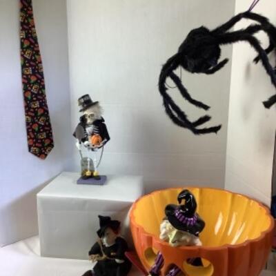 G - 853. Wacky Witch Lot 