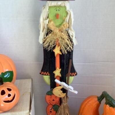 G - 858 Pumpkin Around  Lot