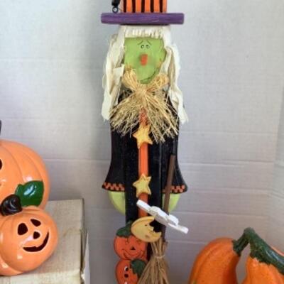 G - 858 Pumpkin Around  Lot