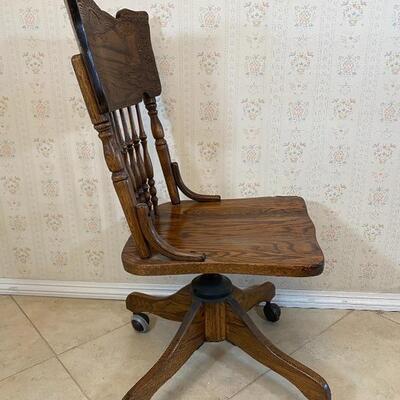 Banker's Office Desk Chair, Dark Oak, Spindle Back, Rolling 