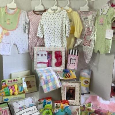 G - 867. Sugar N Spice Lot 