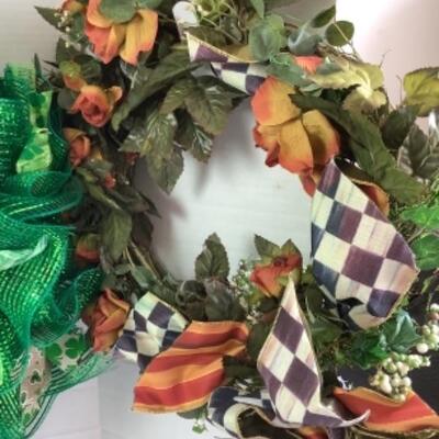 G - 868 Wreath Lot 