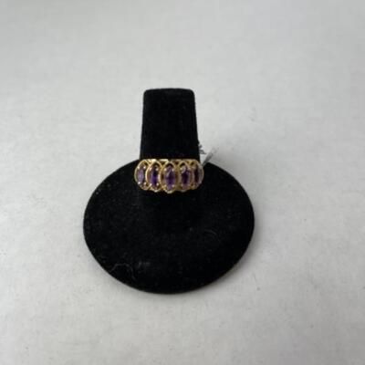K726 10k Yellow Gold 5 Stone Amethyst Ladies Ring 