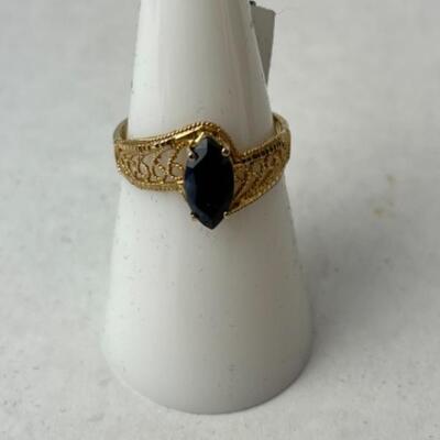 K729 10K Yellow Gold Marquise Sapphire Ladies Ring 