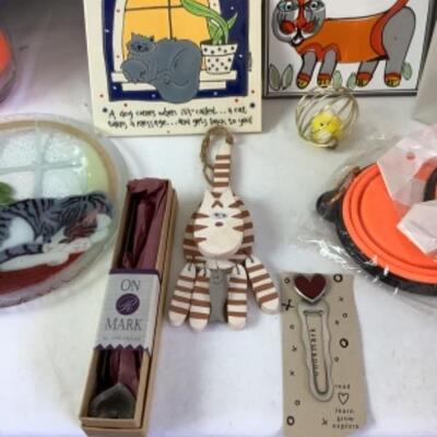 G - 871 Catz Galore Lot 