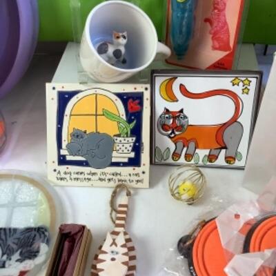 G - 871 Catz Galore Lot 