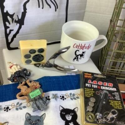 G - 872 Gone to the Cats