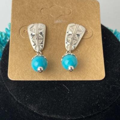 K745 Silver Turquoise Necklace and Earrings Set 