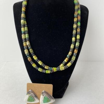 K747 Green Turquoise Necklace with Sterling Pierced Earrings 
