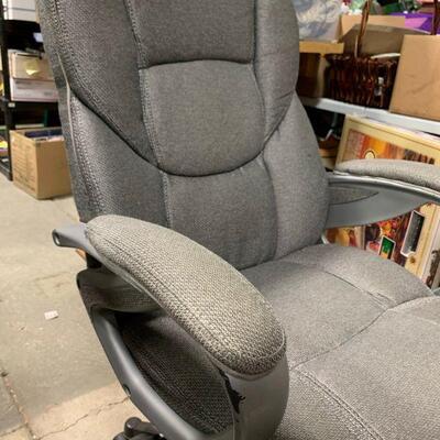 #19 Rolling Desk Chair GREAT CONDITION