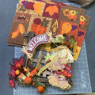 #281 Scarecrow & Placemats