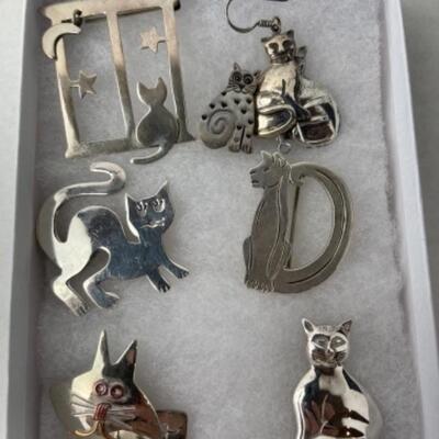 K754 Sterling Silver 6 Cat Pin and Earrings Set 
