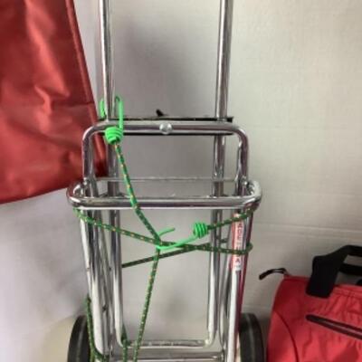 G - 895  A Day At the Grocery Store 