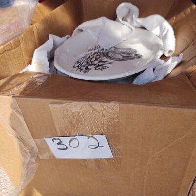 lot 302 -Box of serving dishes, bowls, as shown