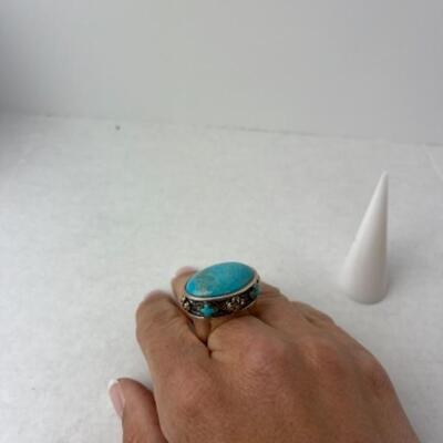 K764 Sterling Silver Turquoise Accent Ring by Barse 