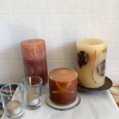 G - 899  Large Fun Candle Lot 