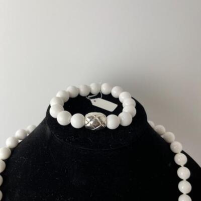 K771 Sterling White Glass Beaded Necklace Bracelet Set 