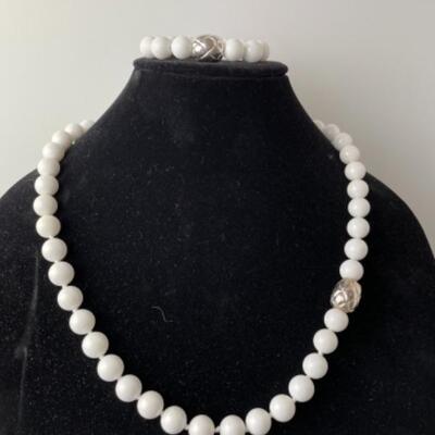 K771 Sterling White Glass Beaded Necklace Bracelet Set 