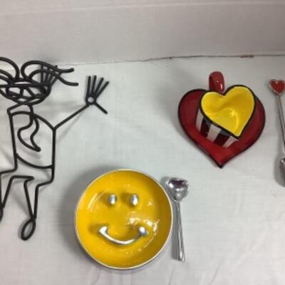 N - 908 Smile Be Happy Lot