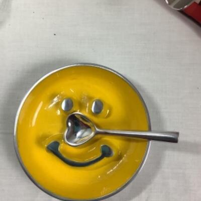 N - 908 Smile Be Happy Lot