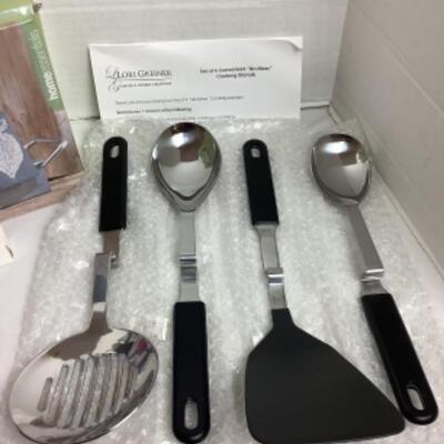 K - 910 Kitchen Essentials 