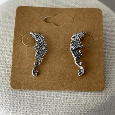 K785 Sterling Seaglass Necklace with Feather Earrings 