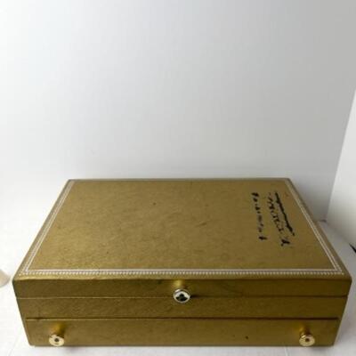 K790 Menâ€™s Jewelry Lot with Case 