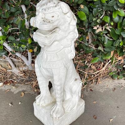 Foo dog/dragon Gargoyles concrete statues, white