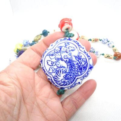 Blue & White Peacock Medallion Ceramic Beaded Necklace - Vintage 