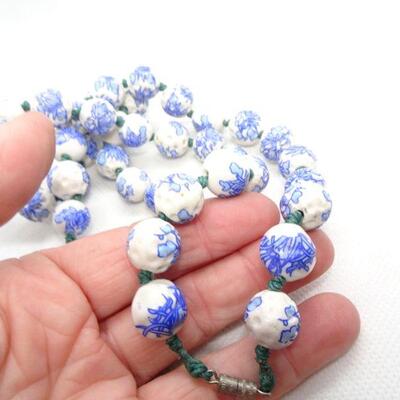 Porcelain Chipped Blue & White Chinese Beaded Necklace - Vintage 