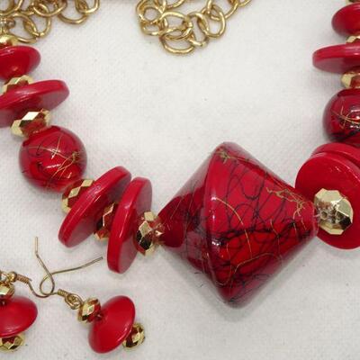 Atomic Style - The Jetsons Style Ruby Red & Necklace & Dangle Earrings Set 