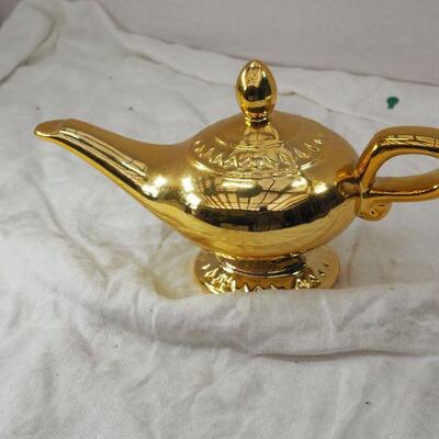 lot 45 gold ceramic Aladdin Lamp Disney Bank