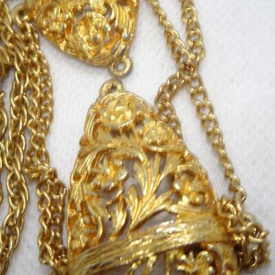 Gold tone Pendant Necklace, needs jump ring 