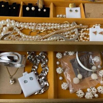 K923 Lot of Costume Jewelry and Gold Jewelry Case 
