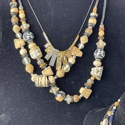 K933 Earth-tones Costume Jewelry Lot 