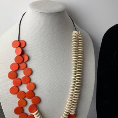 K933 Earth-tones Costume Jewelry Lot 