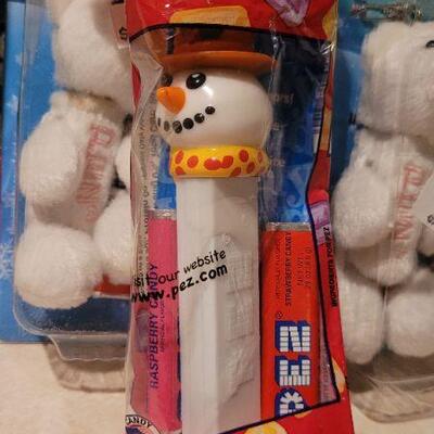 Lot 27: Assorted NEW PEZ Dispensers 