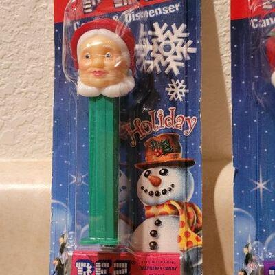 Lot 27: Assorted NEW PEZ Dispensers 