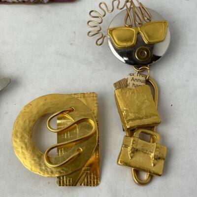 K943 Artisan Made Pin Lot 