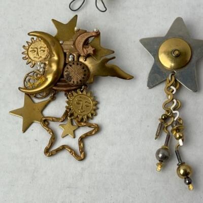 K943 Artisan Made Pin Lot 