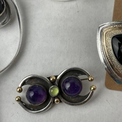 K958 Sterling Onyx, Amethyst, Earring Pin Lot 