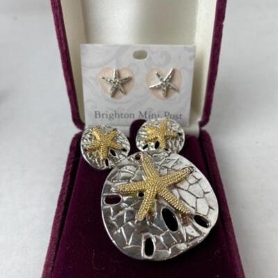 K961 Silver and Gold tone Sand Dollar and starfish Set