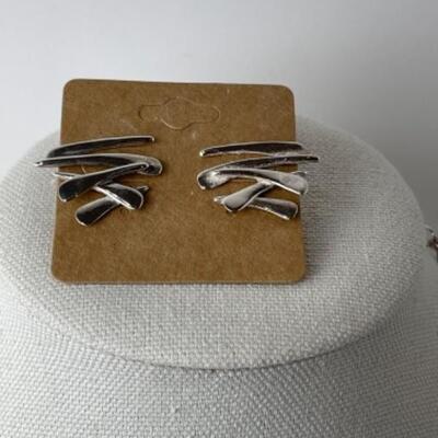 K966 Sterling Silver Necklace and Earring Set 