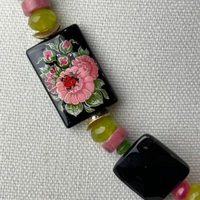 K976 Amy Kahn Russell Beaded Necklace with Earrings 