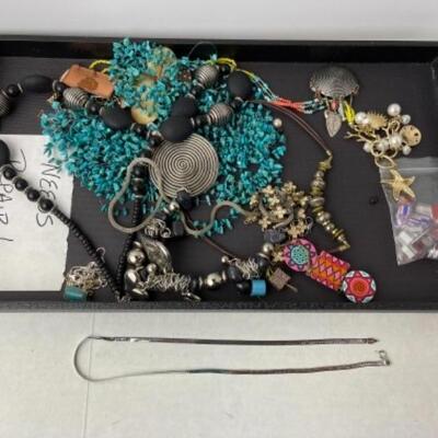 K984 Broken Needs Repair Jewelry Lot 