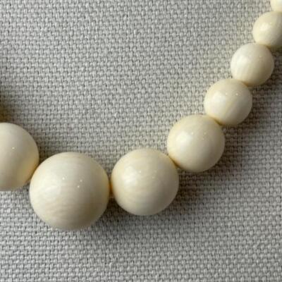 K987 Bone Jewelry Lot 