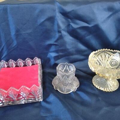 LOT 62. LARGE GROUP OF CRYSTAL & GLASS DISHES